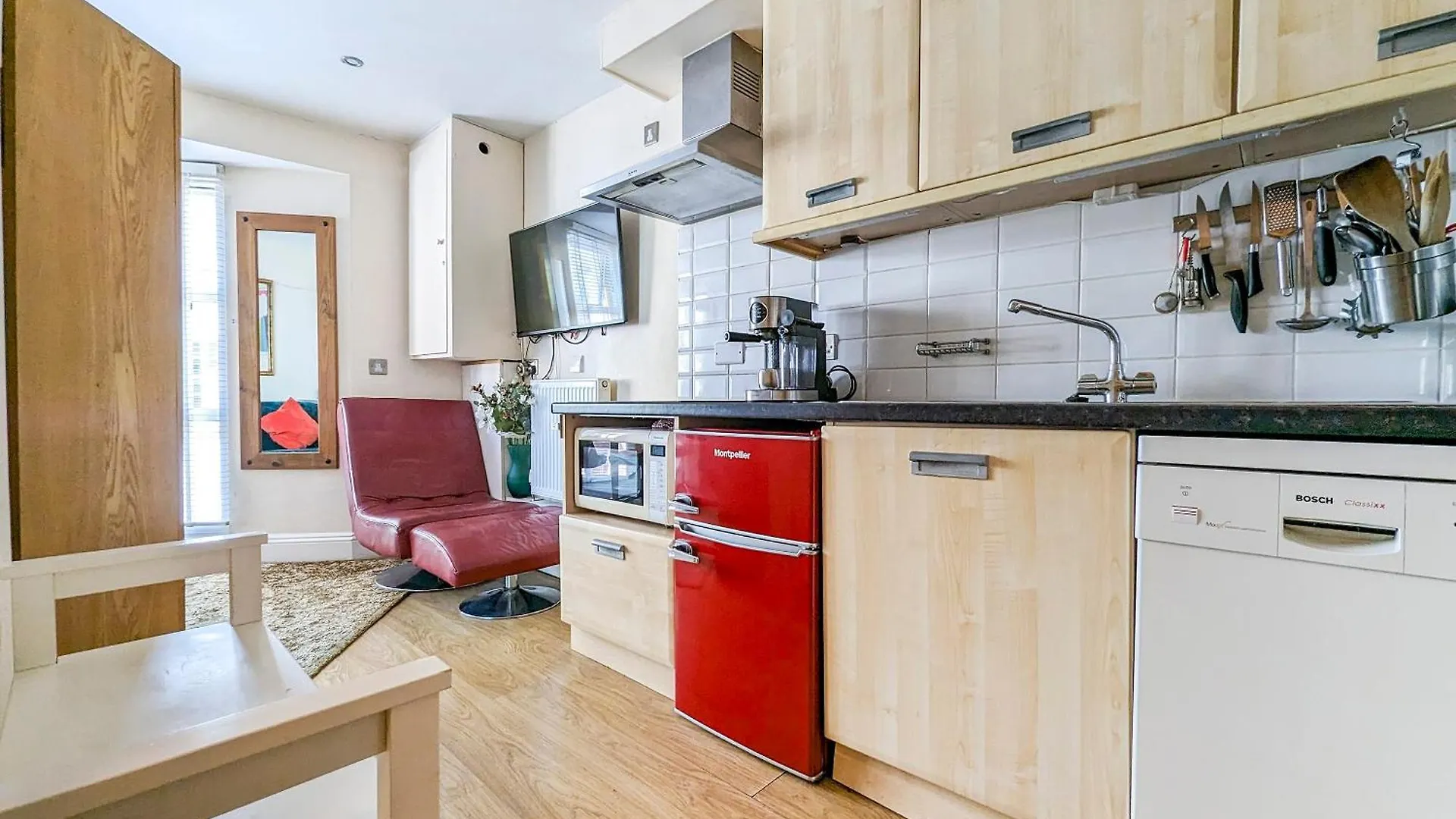 Little Western 2 - By Brighton Holiday Lets Apartment